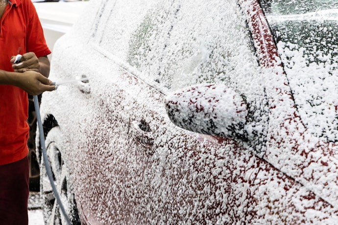 Considere o Shampoo Automotivo para Lavagem Snow Foam