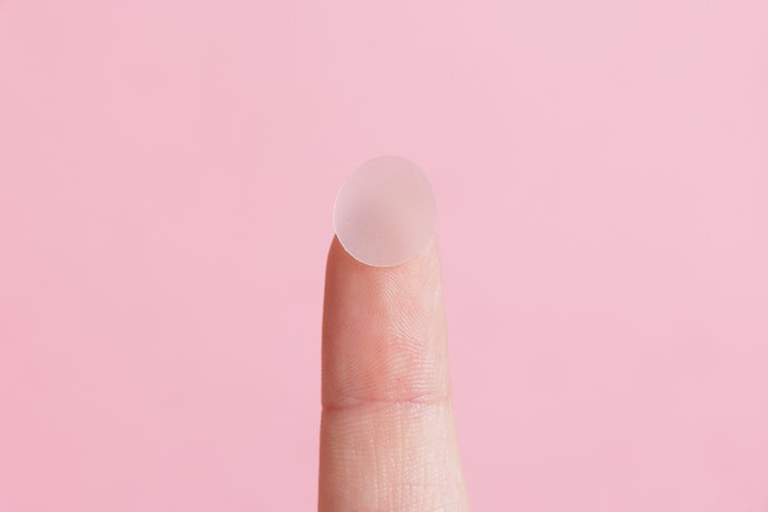 Adesivo Secativo de Espinha: Como Usar?