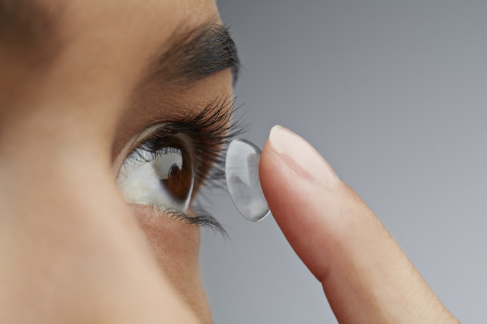 Como Colocar Lentes de Contato nos Olhos?