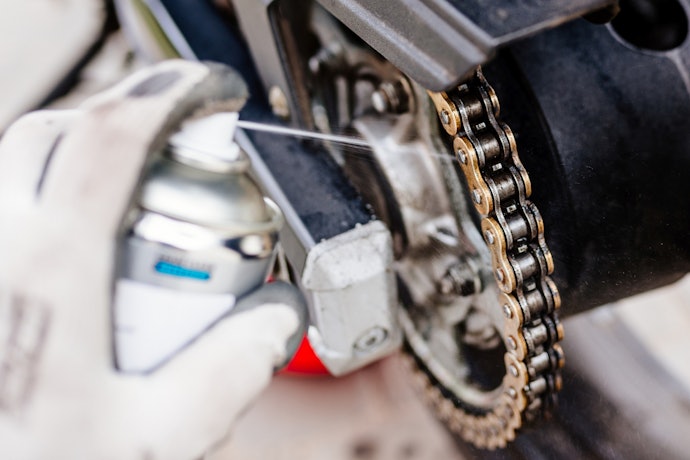 Como Lubrificar Corrente de Moto?