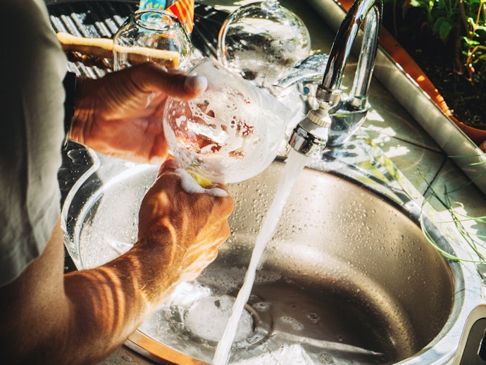 Como Lavar uma Taça de Gin