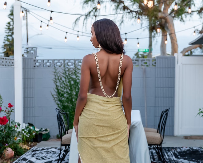Para um Acabamento Impecável, Combine Lingerie Invisível com Acessórios Inteligentes