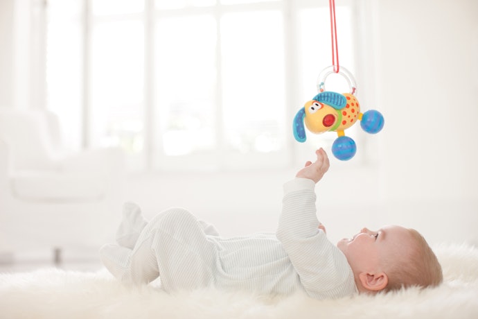 Como Identificar se o Bebê Tem Interesse no Brinquedo?