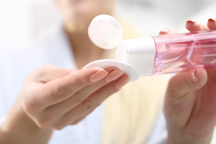 Qual a Diferença entre Tônico Facial e Água Micelar?