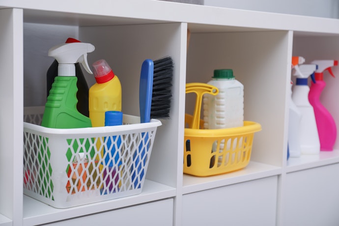 Quais Cuidados Devemos Tomar com os Produtos de Limpeza que Temos em Casa?