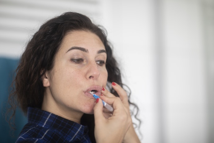 Como Utilizar a Escova Interdental Corretamente?