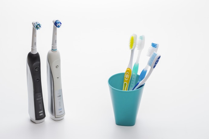 Escova de Dente Elétrica é Melhor que a Manual?