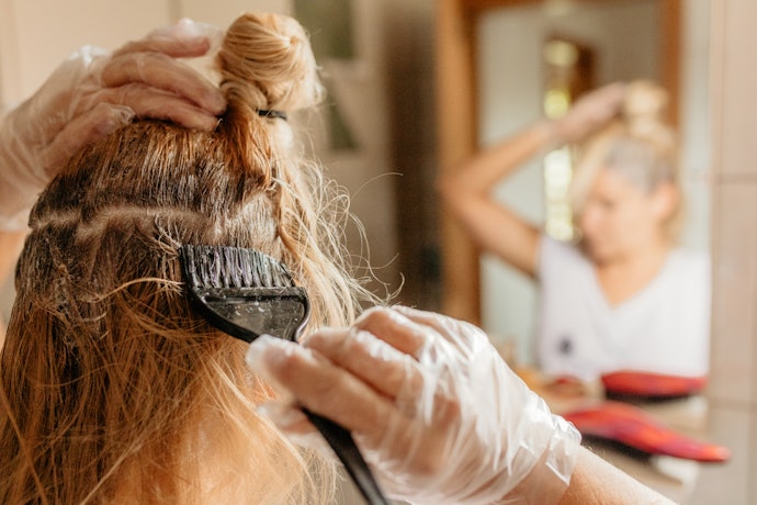 Como Tirar Tinta de Cabelo da Roupa?