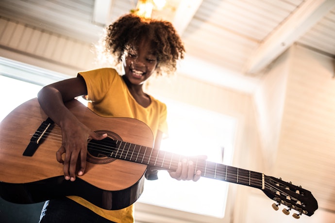 Qual a Diferença entre o Violão Acústico e Elétrico?