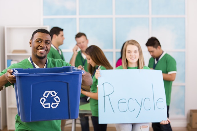Para Proteger o Meio Ambiente e Sua Comunidade, Descarte Pilhas Corretamente
