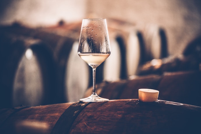 Em Qual Taça Servir o Vinho Branco?