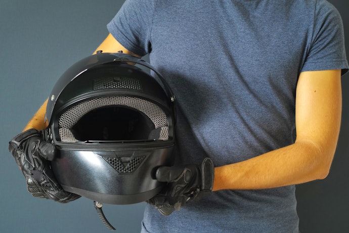 Como Fazer a Limpeza do Capacete Fechado?