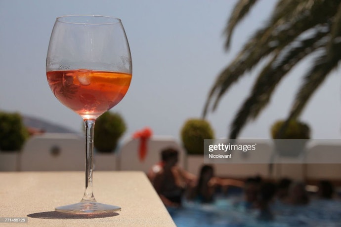 Em Qual Taça Servir o Vinho Rosé?