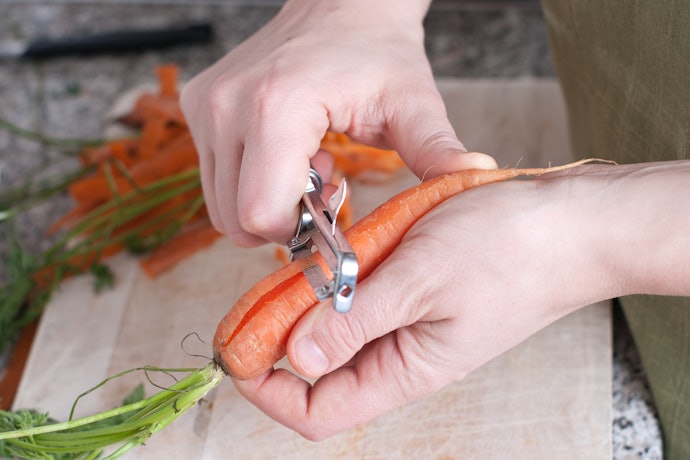 Por que Comprar um Descascador de Legumes?