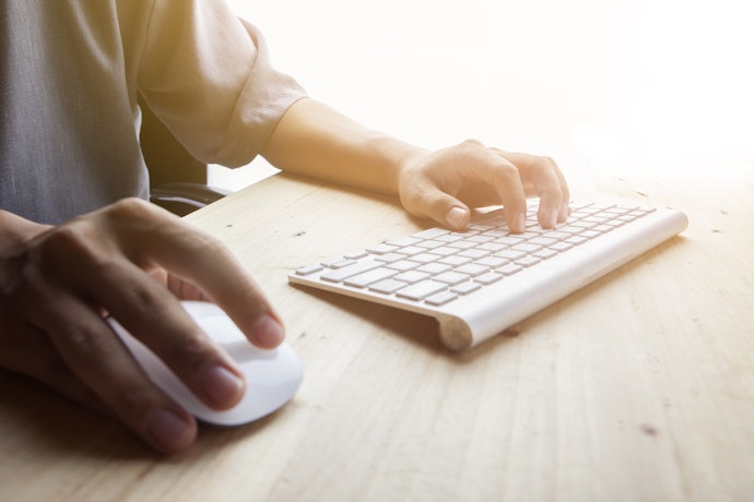 Qual a Diferença Entre Teclado Bluetooth e Teclado Wireless?
