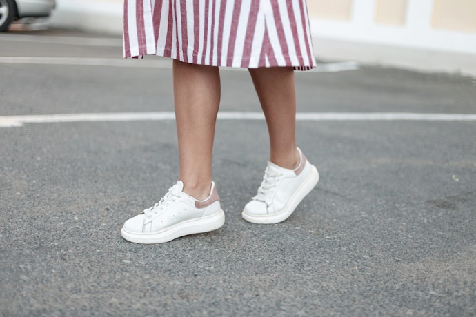 Como Usar Tênis Branco Feminino?
