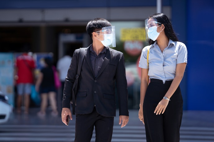 Face Shield Protege da COVID-19?