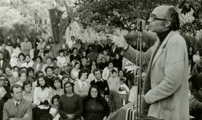 Quem foi José Saramago?