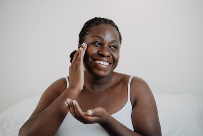 Por que Comprar um Protetor Solar para Pele Negra?