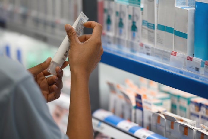 Qual a Diferença Entre Pomada Antiacne e Pomada Secativa?
