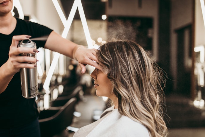Afinal, Para que Serve o Spray Fixador de Cabelo?