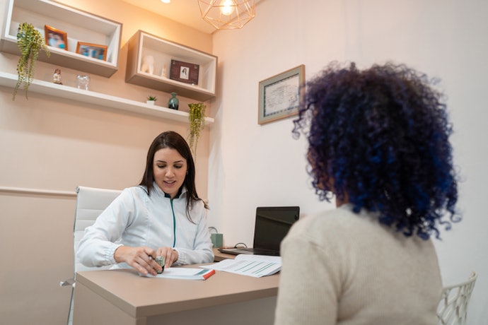 Consulte um Profissional de Saúde Antes de Usar Pomada para Cicatriz