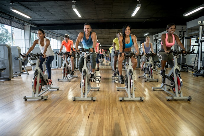 Qual a Diferença entre Bicicleta de Spinning e Bicicleta Ergométrica Comum?