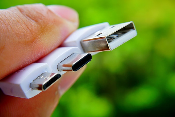 Qual a Diferença entre Micro USB e USB Tipo-C?