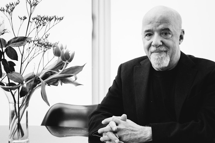 Quem É Paulo Coelho?