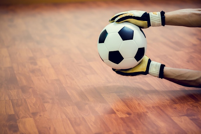 Veja as Diferenças das Luvas de Goleiro para Futebol de Futsal
