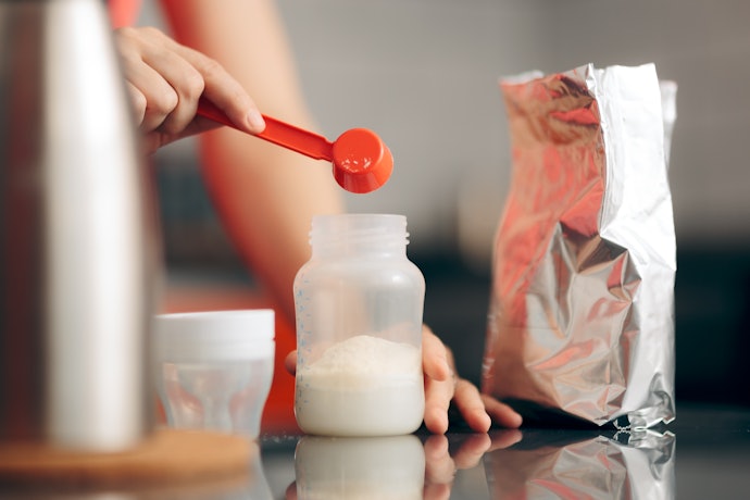 Qual a Diferença entre Composto Lácteo, Fórmula Infantil e Leite em Pó?