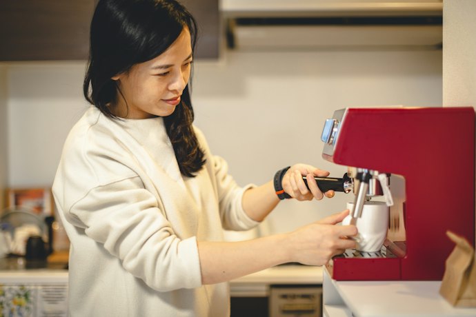Qual a Diferença entre a Cafeteira Elétrica e a Cafeteira que Mói Grãos?