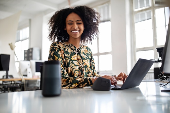 O Que É o Smart Speaker ou Caixa de Som Inteligente?