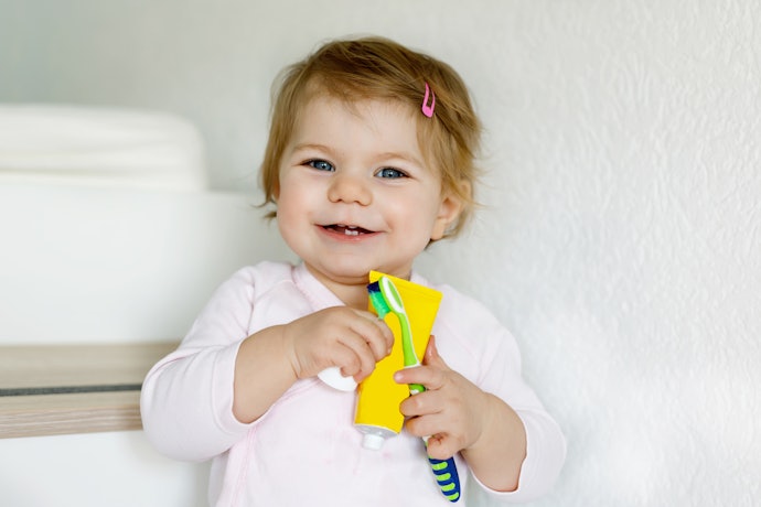 Quando Começar a Usar a Pasta de Dente Infantil?