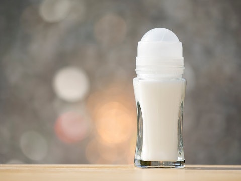 Qual a Diferença Entre Desodorante Roll-On e Aerossol?