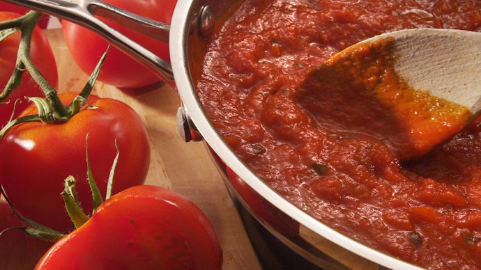 Qual a Diferença Entre o Molho de Tomate, Extrato e Passata?
