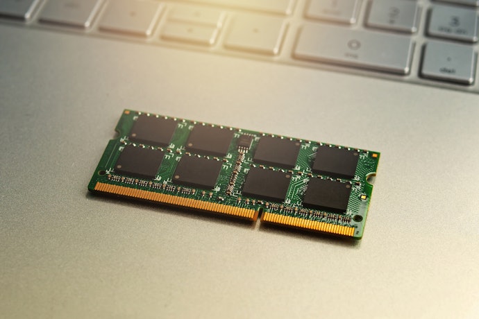 Invista em Modelos com Pelo Menos 4 GB de Memória RAM para Evitar Lentidão