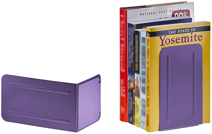 Prefira Produtos com Base Antiderrapante para Manter os Livros Fixos em um Lugar