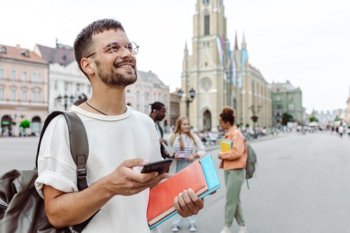 Prefira Dicionários de Espanhol com Conteúdo Offline para Acessar a Qualquer Momento