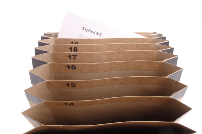 Pastas com Marcações nas Divisórias Facilitam a Localização dos Documentos