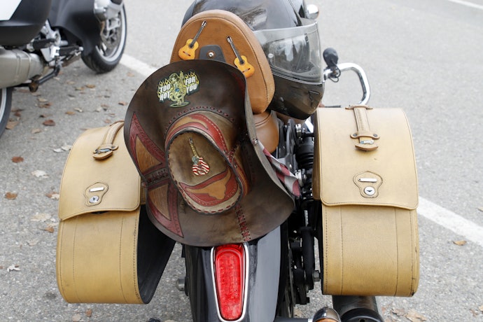 Uma Bolsa para Moto do Tipo Sela é Mais Indicada para Viagens