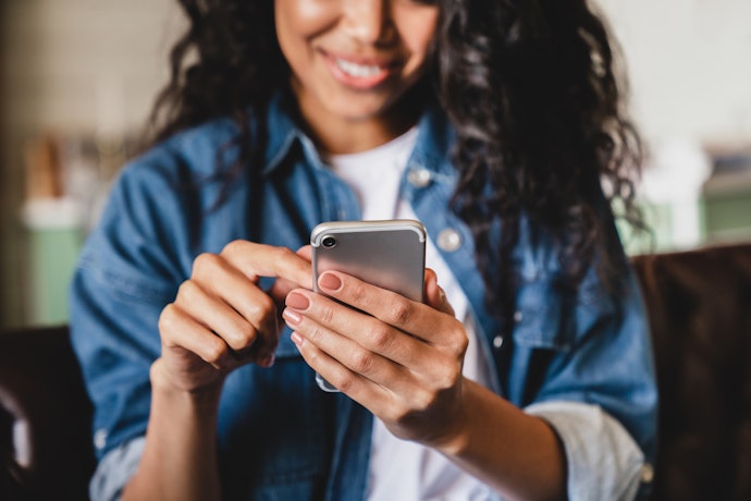 Veja a Média da Nota dos Usuários na Google Play e Apple Store