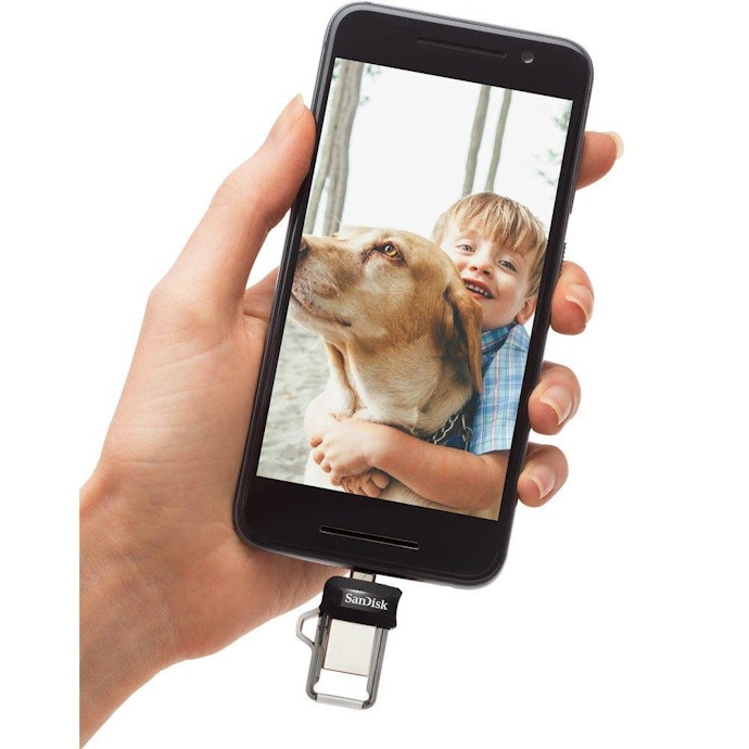Aposte no Mini Pen Drive Dual para Conectar ao seu Smartphone