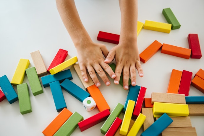 Observe Quais São os Acessórios que Acompanham o Jenga