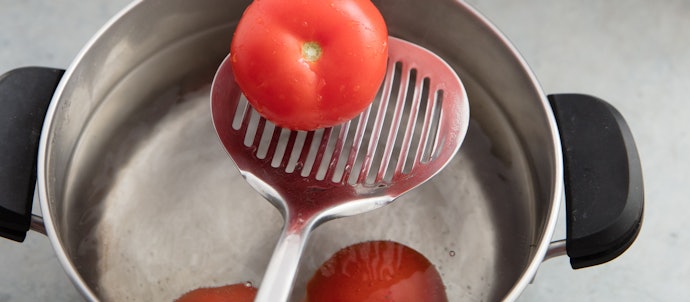 Escolha Aço Inox para Frituras e Materiais Não Abrasivos para Panelas Delicadas