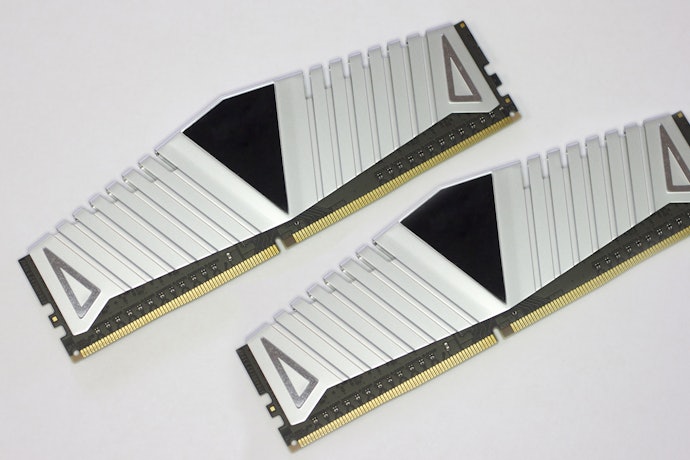 Para Maior Capacidade em GB, Considere Comprar 2 Pentes de Memória RAM DDR4