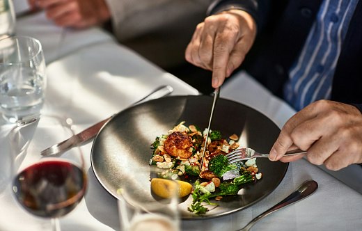 Considere um Hotel em Paris com Restaurantes Premiados no Guia Michelin