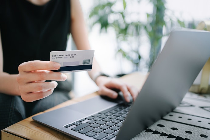 Confira se o Cartão Oferece Anuidade Gratuita ou Quais são os Valores das Parcelas