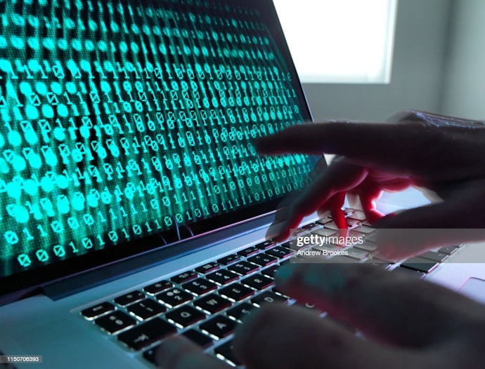 Escolha entre um Curso de Informática Gratuito ou Pago