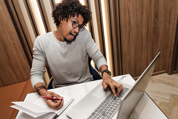 Veja se Há Relatos Negativos Sobre a Pós-graduação EAD no Reclame Aqui